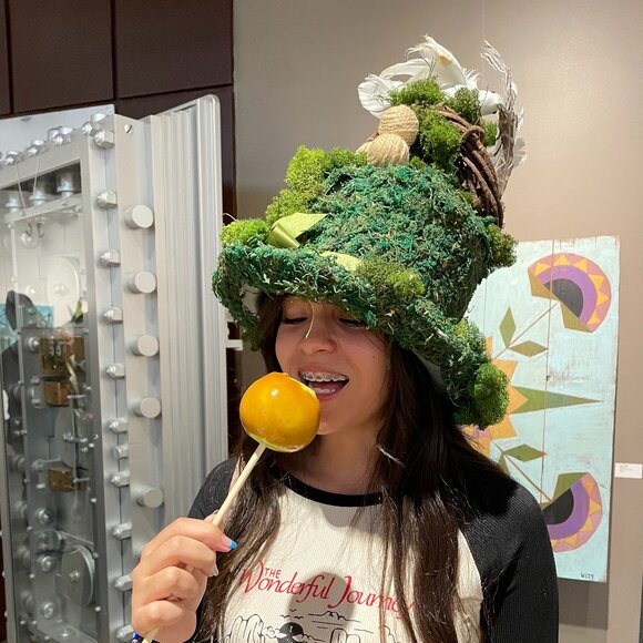 Meet your Posher, Elizabeth - Picture 9 of 16